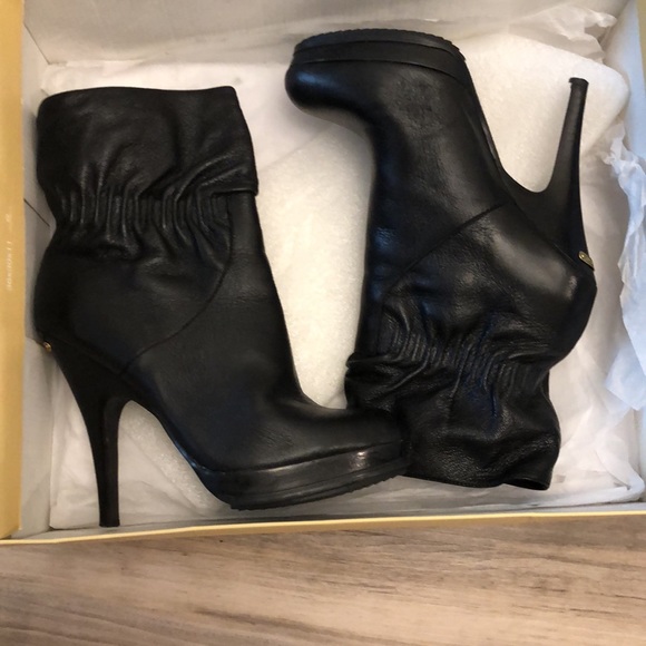 Vintage Michael Kors woman’s bootie-Black - Picture 4 of 4